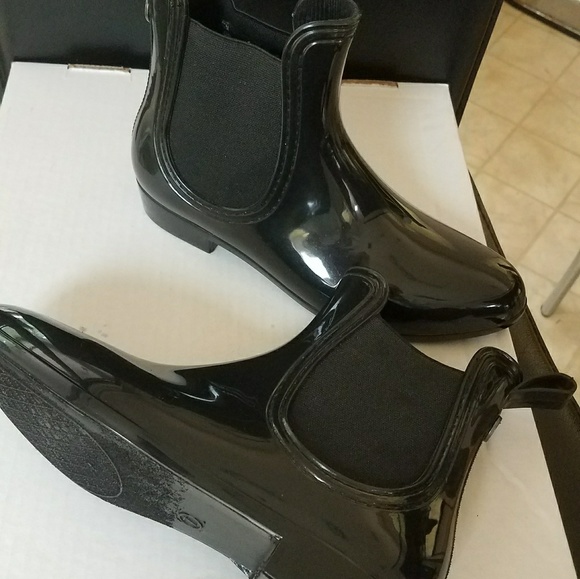 Rain Boots - Picture 4 of 6